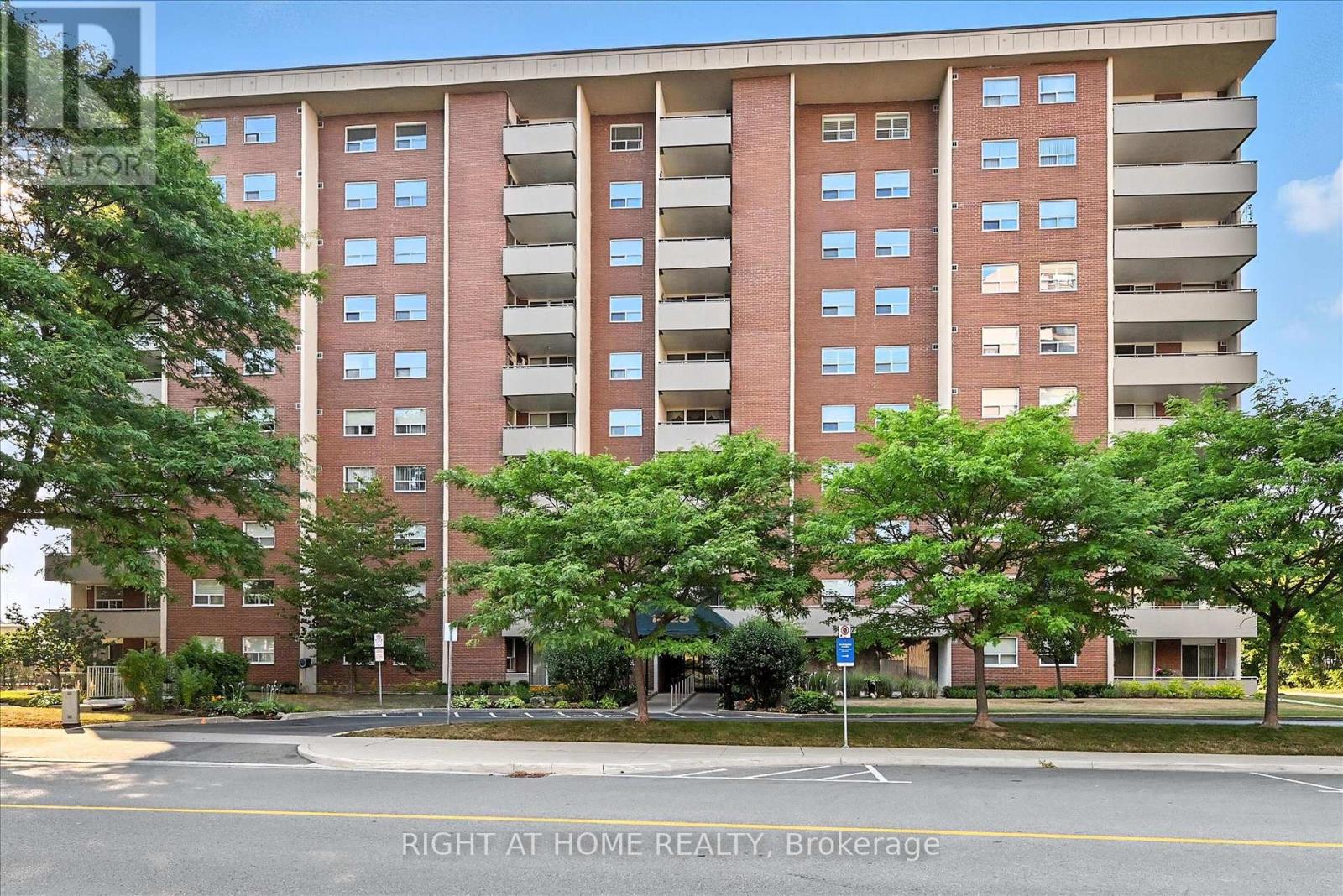 703 - 1425 GHENT AVENUE, Burlington, Ontario