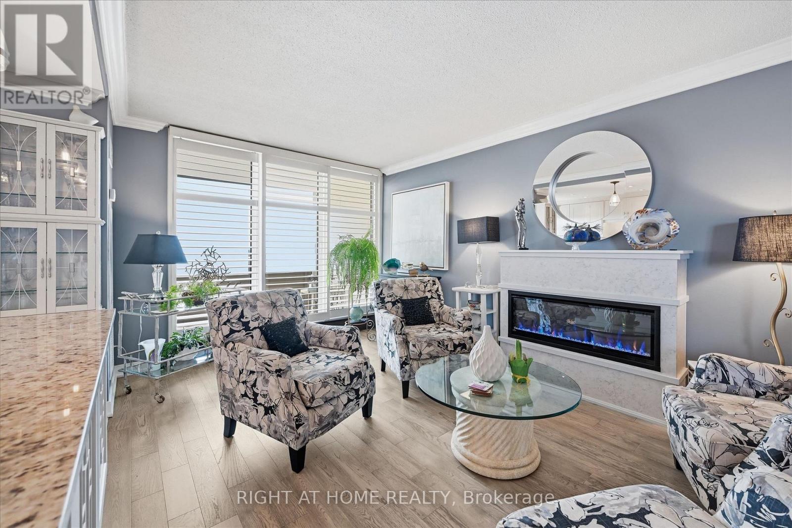 703 - 1425 Ghent Avenue, Burlington, Ontario  L7S 1X5 - Photo 10 - W12973884