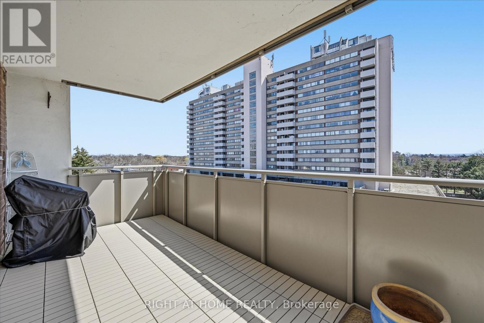 703 - 1425 Ghent Avenue, Burlington, Ontario  L7S 1X5 - Photo 21 - W12973884