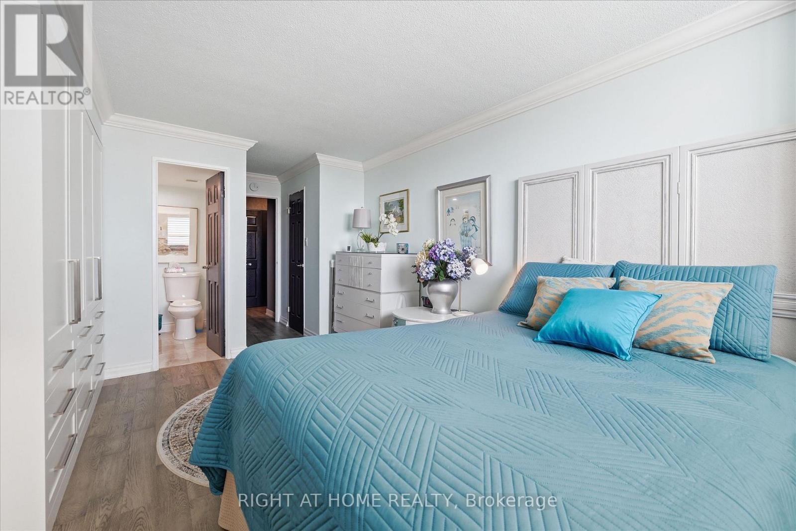 703 - 1425 Ghent Avenue, Burlington, Ontario  L7S 1X5 - Photo 29 - W12973884