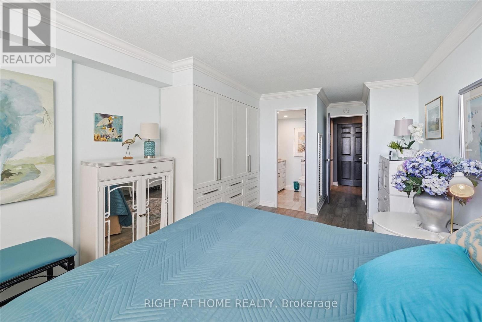 703 - 1425 Ghent Avenue, Burlington, Ontario  L7S 1X5 - Photo 30 - W12973884