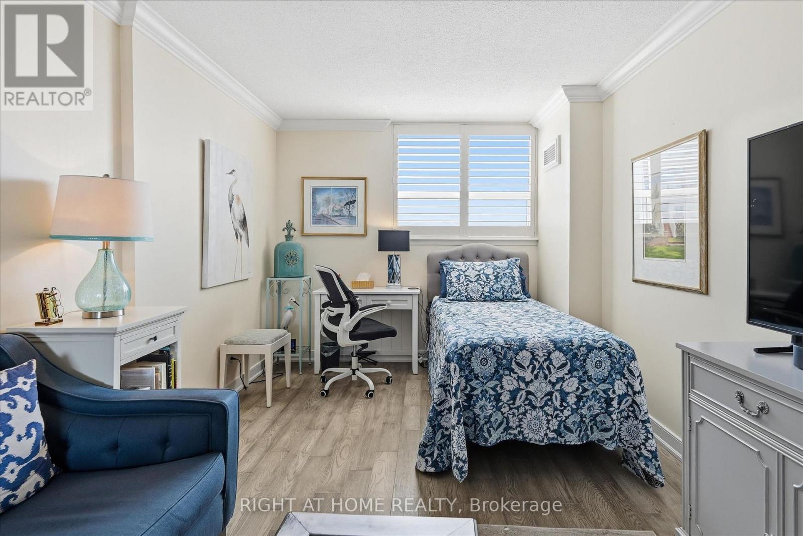 703 - 1425 Ghent Avenue, Burlington, Ontario  L7S 1X5 - Photo 36 - W12973884