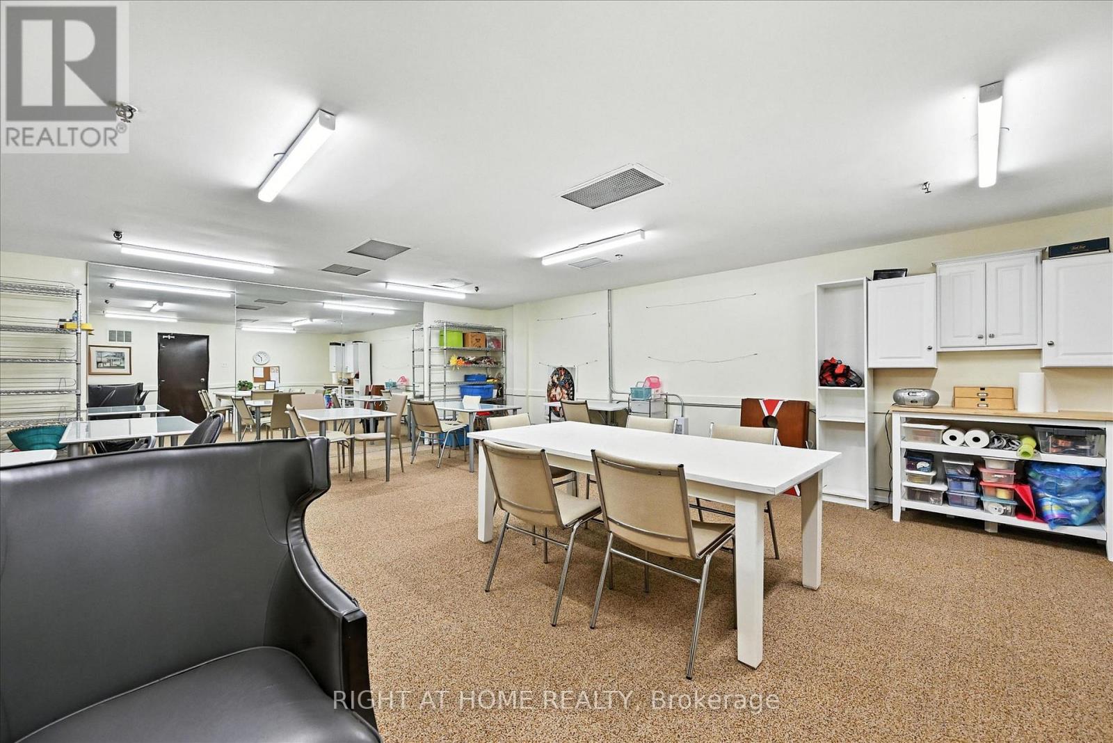 703 - 1425 Ghent Avenue, Burlington, Ontario  L7S 1X5 - Photo 45 - W12973884