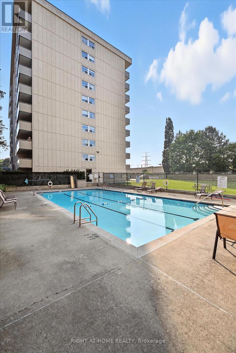 703 - 1425 Ghent Avenue, Burlington, Ontario  L7S 1X5 - Photo 48 - W12973884