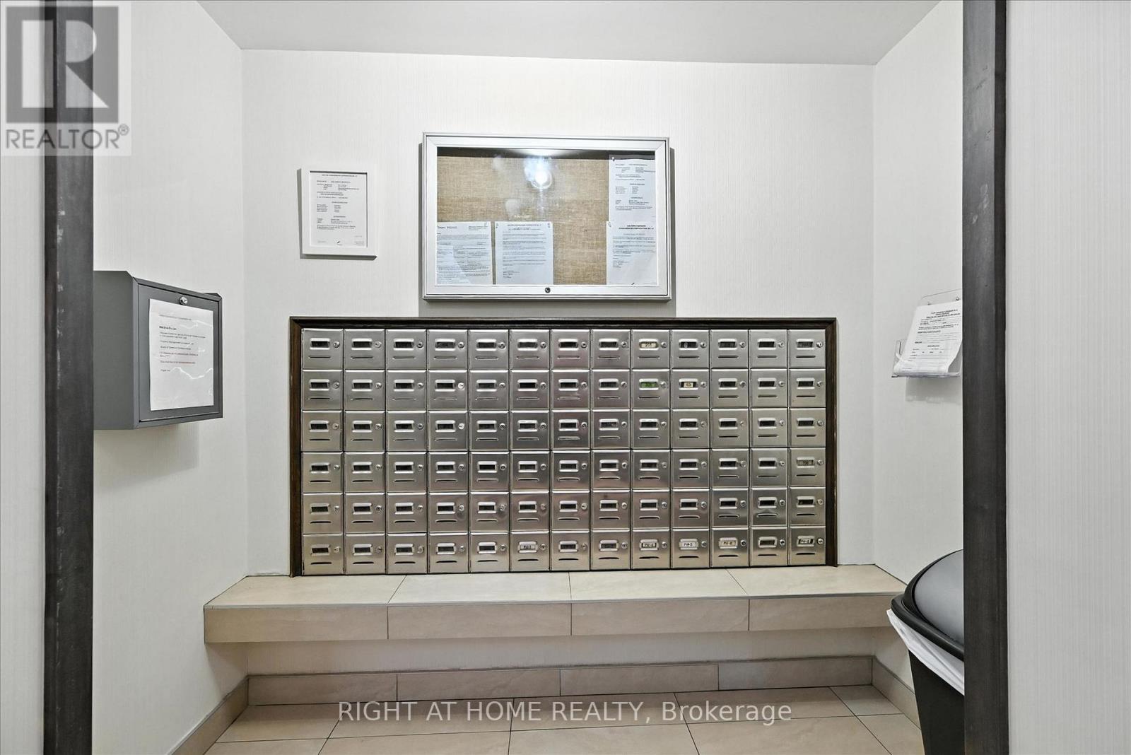 703 - 1425 Ghent Avenue, Burlington, Ontario  L7S 1X5 - Photo 6 - W12973884