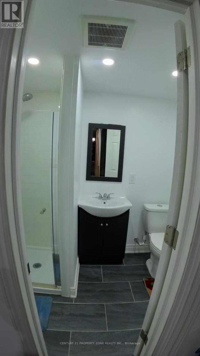 3822 Spicewood Way, Mississauga, Ontario  L5N 7W7 - Photo 18 - W12972466