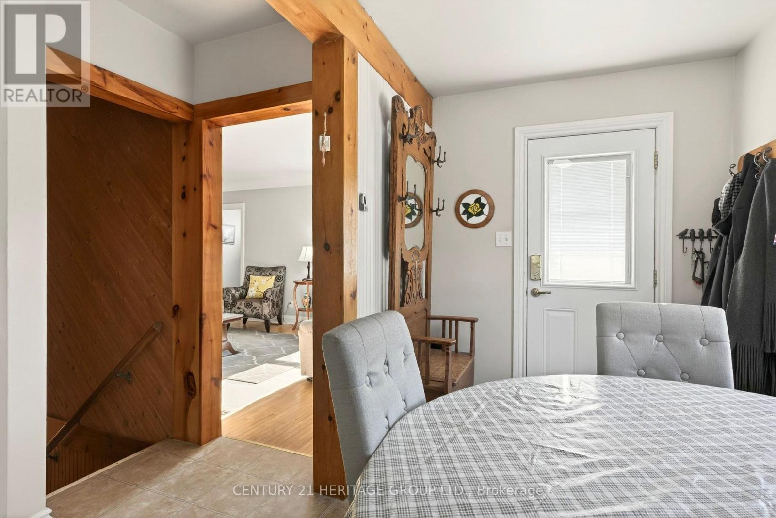 944 Garth Street, Hamilton, Ontario  L9C 4L2 - Photo 9 - X12940764