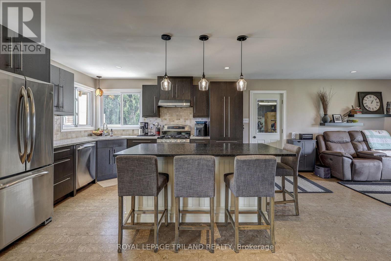 46930 Sparta Line, Central Elgin, Ontario  N0L 2H0 - Photo 8 - X12973998