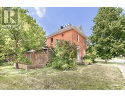 402 CHRISTIE STREET, Pembroke, Ontario