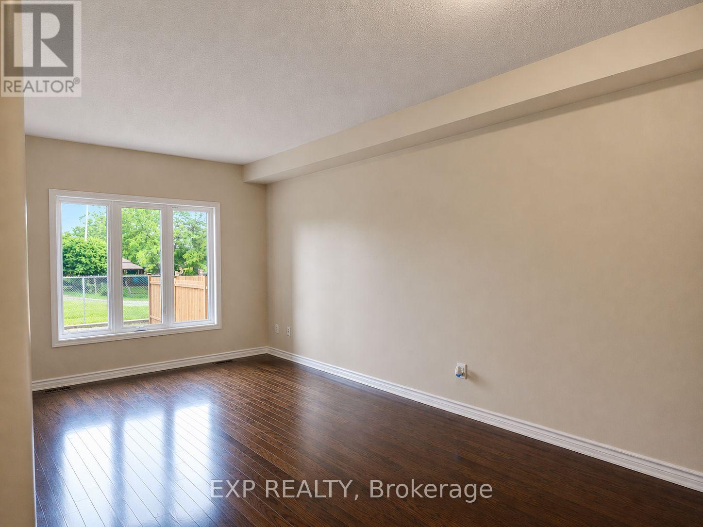 34 Palace Street, Thorold, Ontario  L2V 0J7 - Photo 5 - X12973990