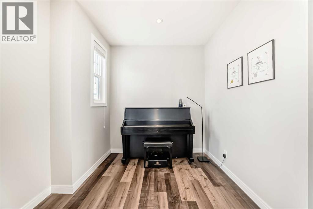 833 85 Street Sw, Calgary, Alberta  T3H 1Y1 - Photo 11 - A2293978