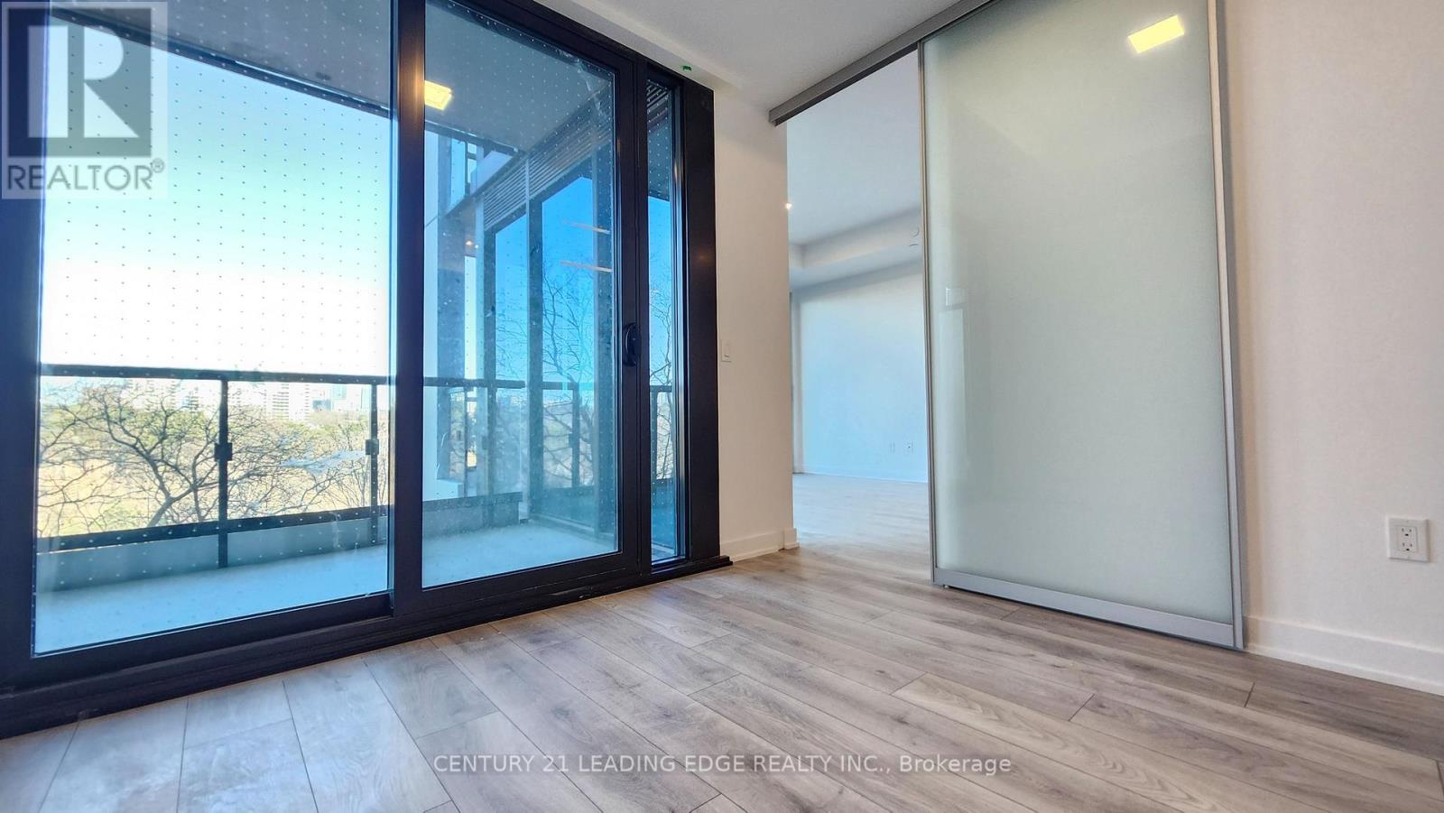 302 - 29 Green Trail Court, Toronto, Ontario  M3C 3S2 - Photo 10 - C12973926