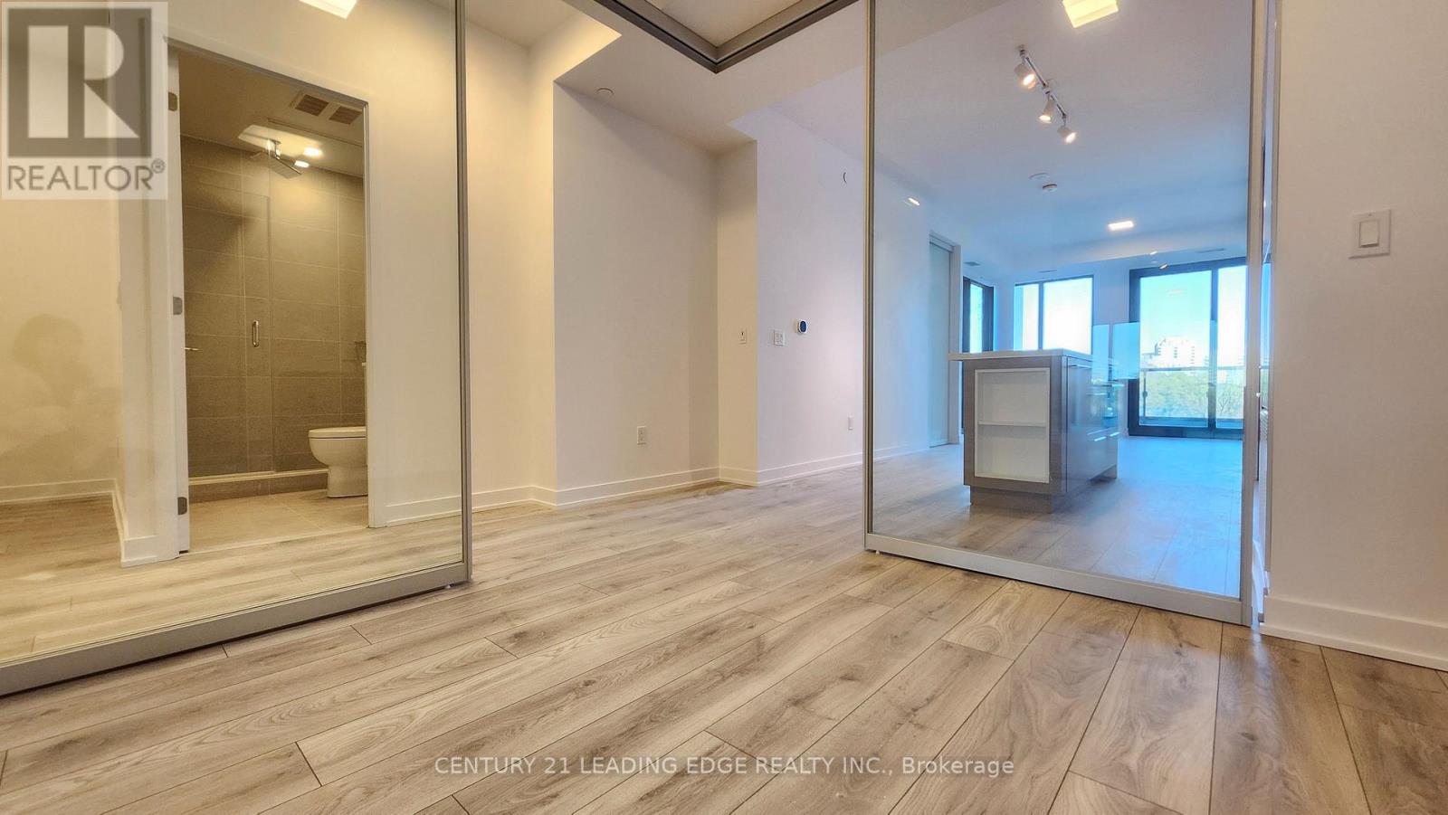 302 - 29 Green Trail Court, Toronto, Ontario  M3C 3S2 - Photo 15 - C12973926