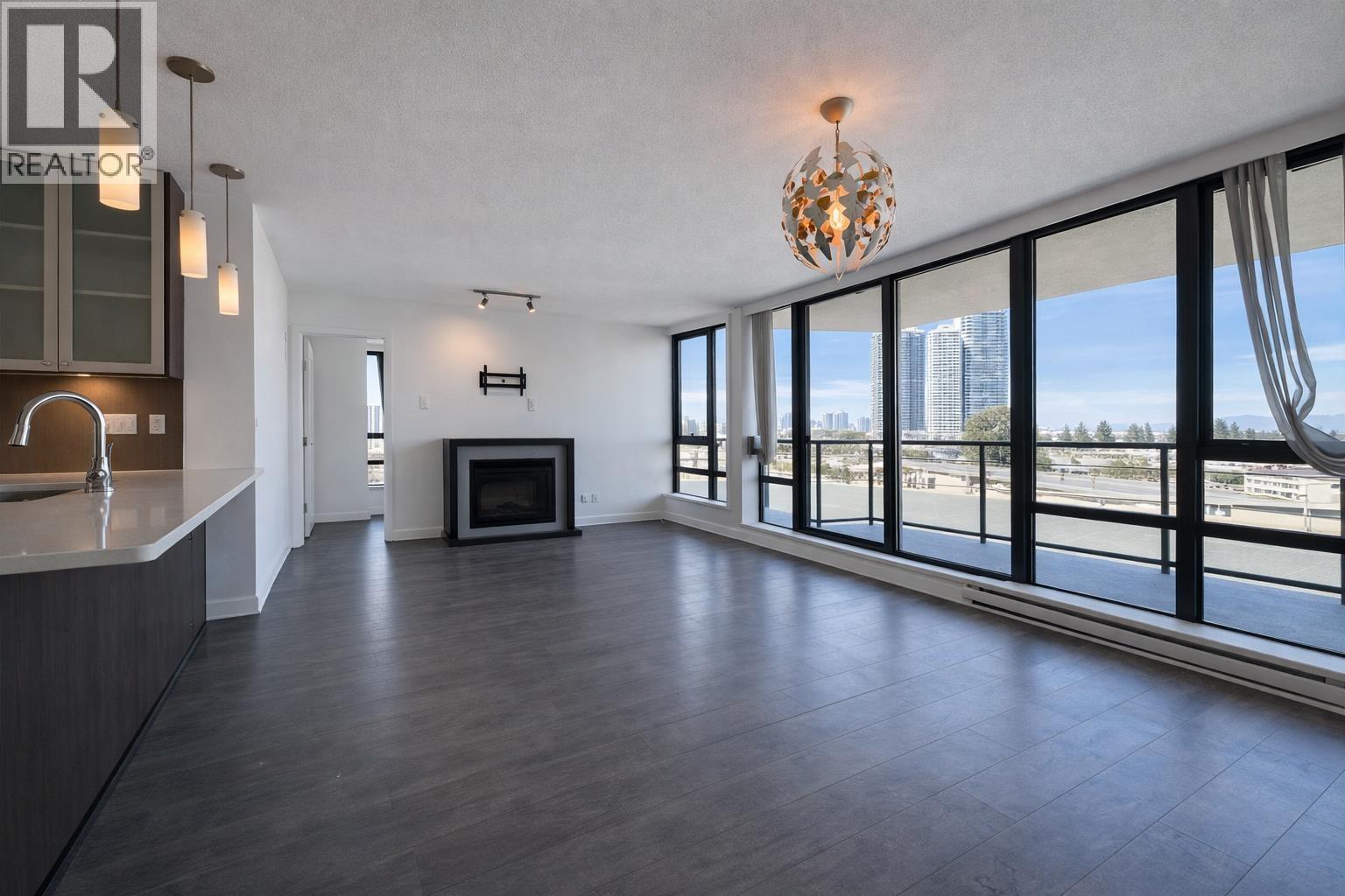 908 7325 Arcola Street, Burnaby, British Columbia  V5E 0A8 - Photo 4 - R3108599