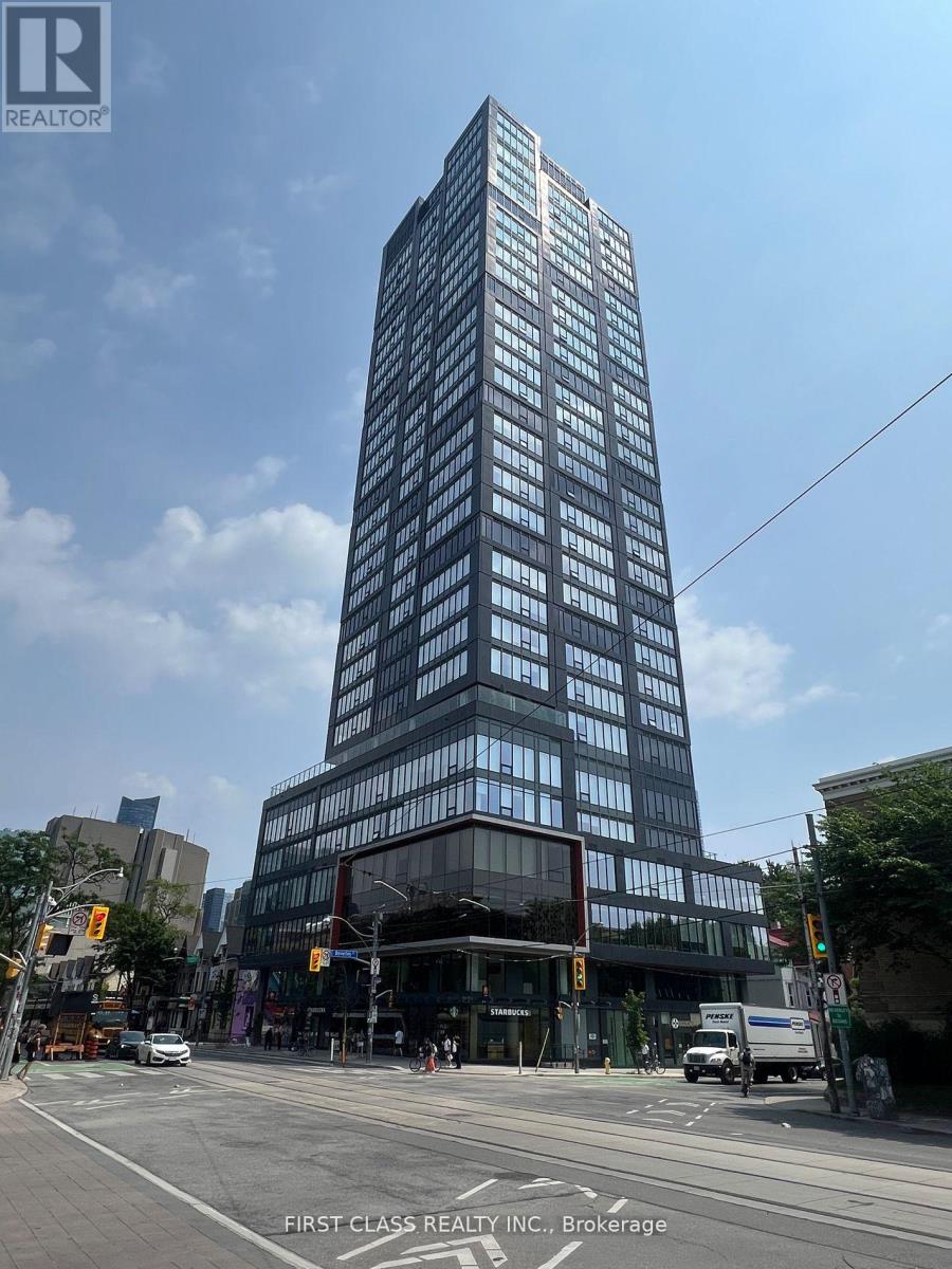 2405 - 203 COLLEGE STREET, Toronto, Ontario