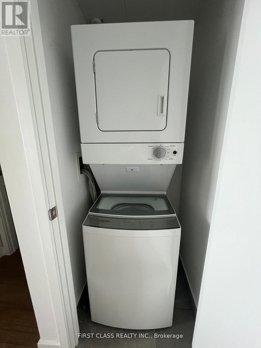 2405 - 203 College Street, Toronto, Ontario  M5T 0C8 - Photo 13 - C12973982