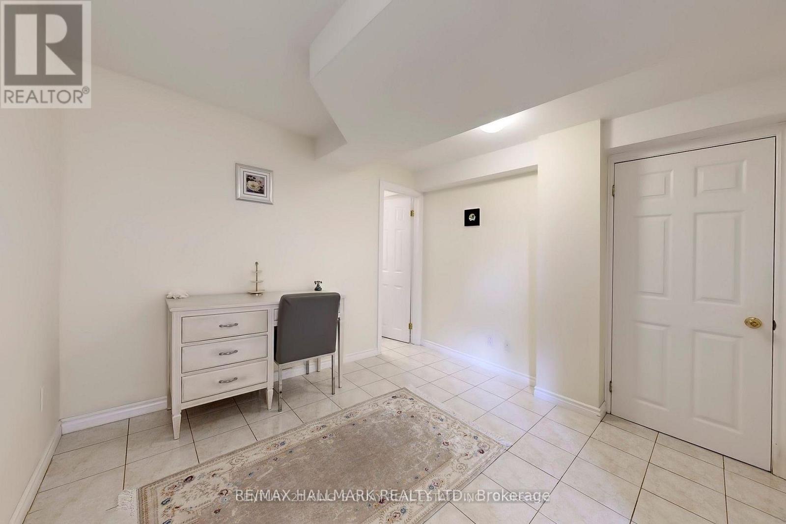 55 Lesgay Crescent, Toronto, Ontario  M2J 2J2 - Photo 13 - C12973986