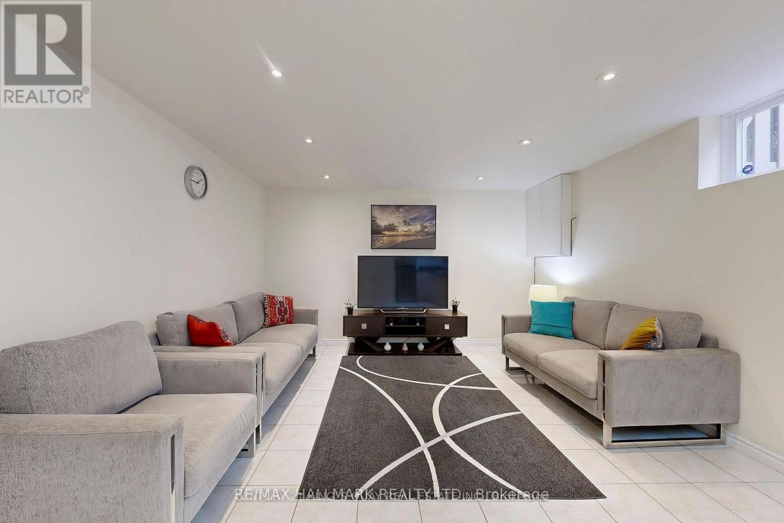 55 Lesgay Crescent, Toronto, Ontario  M2J 2J2 - Photo 15 - C12973986