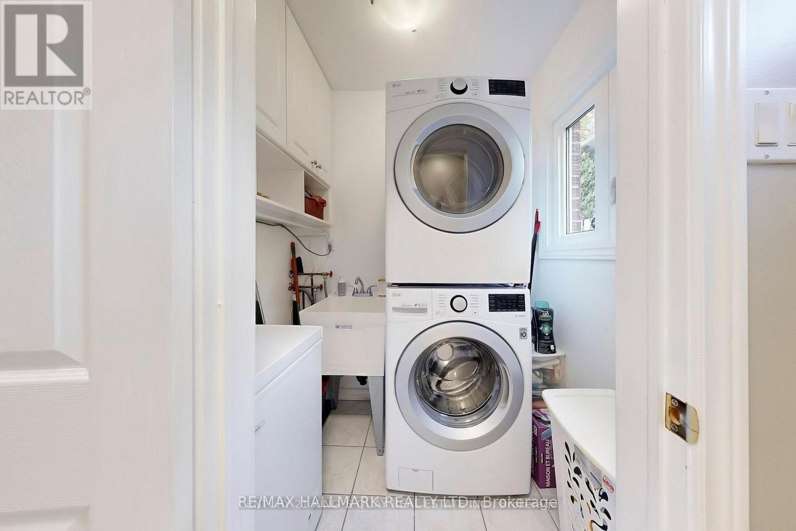 55 Lesgay Crescent, Toronto, Ontario  M2J 2J2 - Photo 34 - C12973986