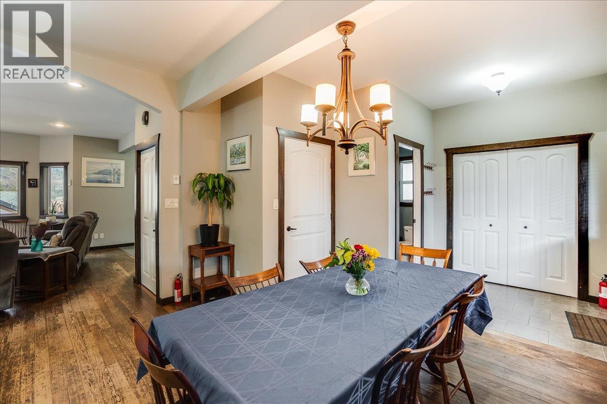 704 Fell Street, Nelson, British Columbia  V1l 3M9 - Photo 18 - 10382311