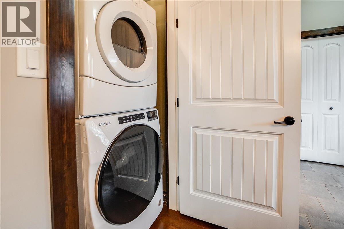 704 Fell Street, Nelson, British Columbia  V1l 3M9 - Photo 20 - 10382311