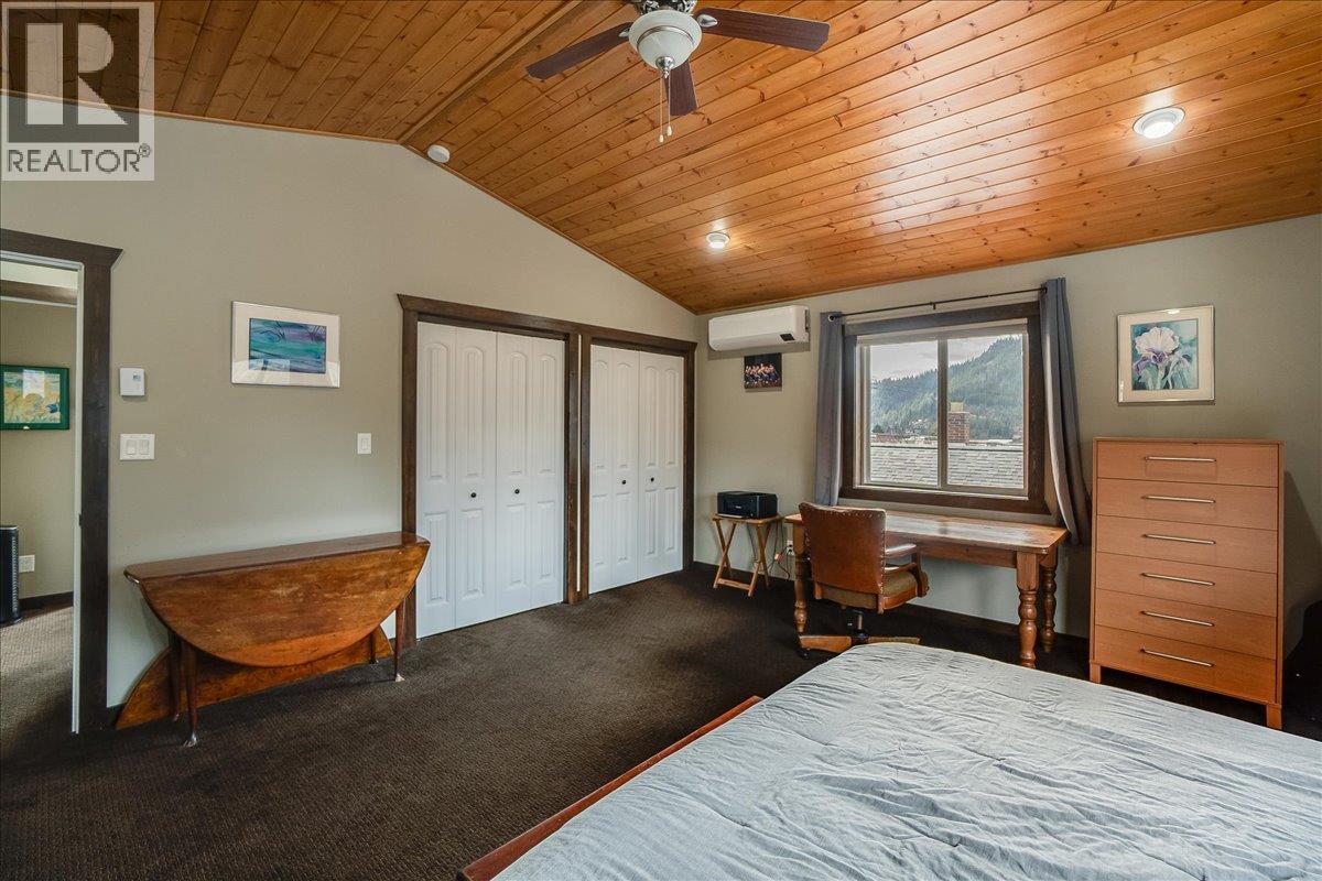 704 Fell Street, Nelson, British Columbia  V1l 3M9 - Photo 26 - 10382311