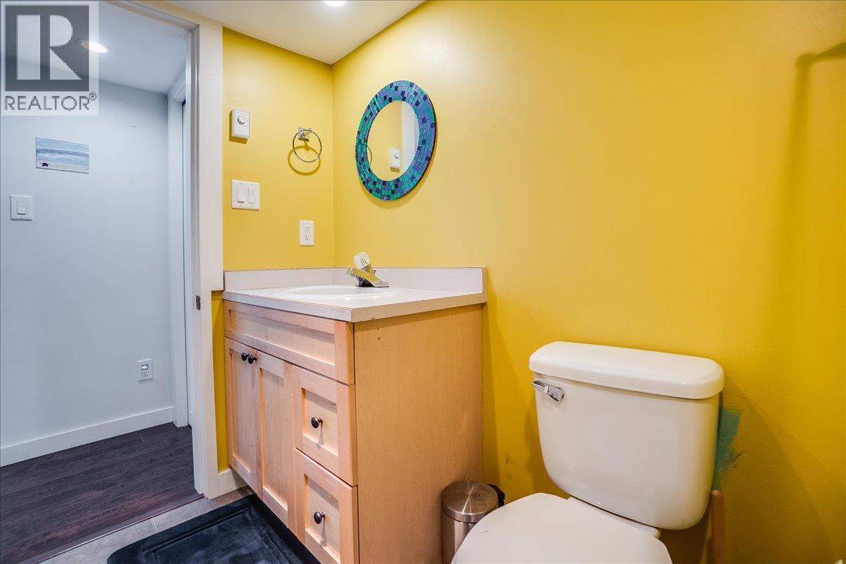 704 Fell Street, Nelson, British Columbia  V1l 3M9 - Photo 39 - 10382311