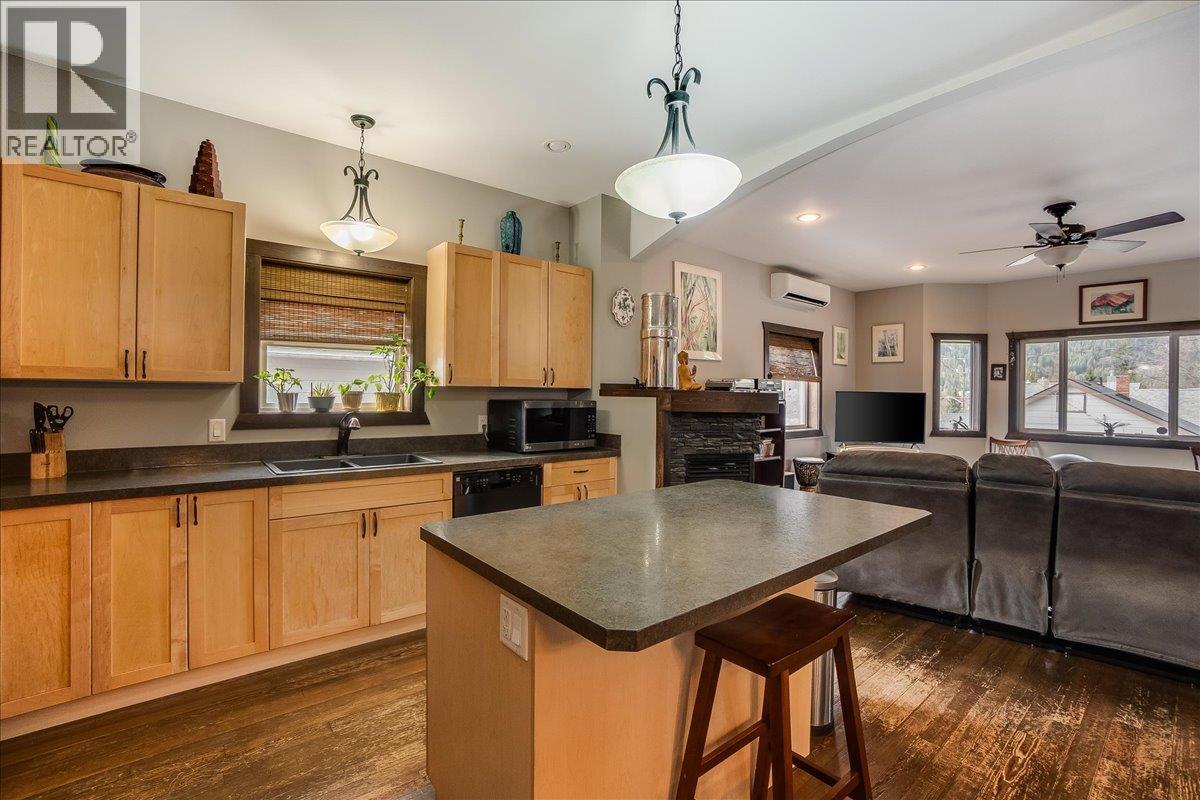 704 Fell Street, Nelson, British Columbia  V1l 3M9 - Photo 14 - 10382311