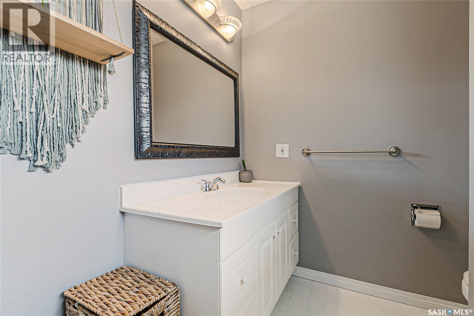 7354 Blakeney Drive, Regina, Saskatchewan  S4X 2M5 - Photo 24 - SK032342