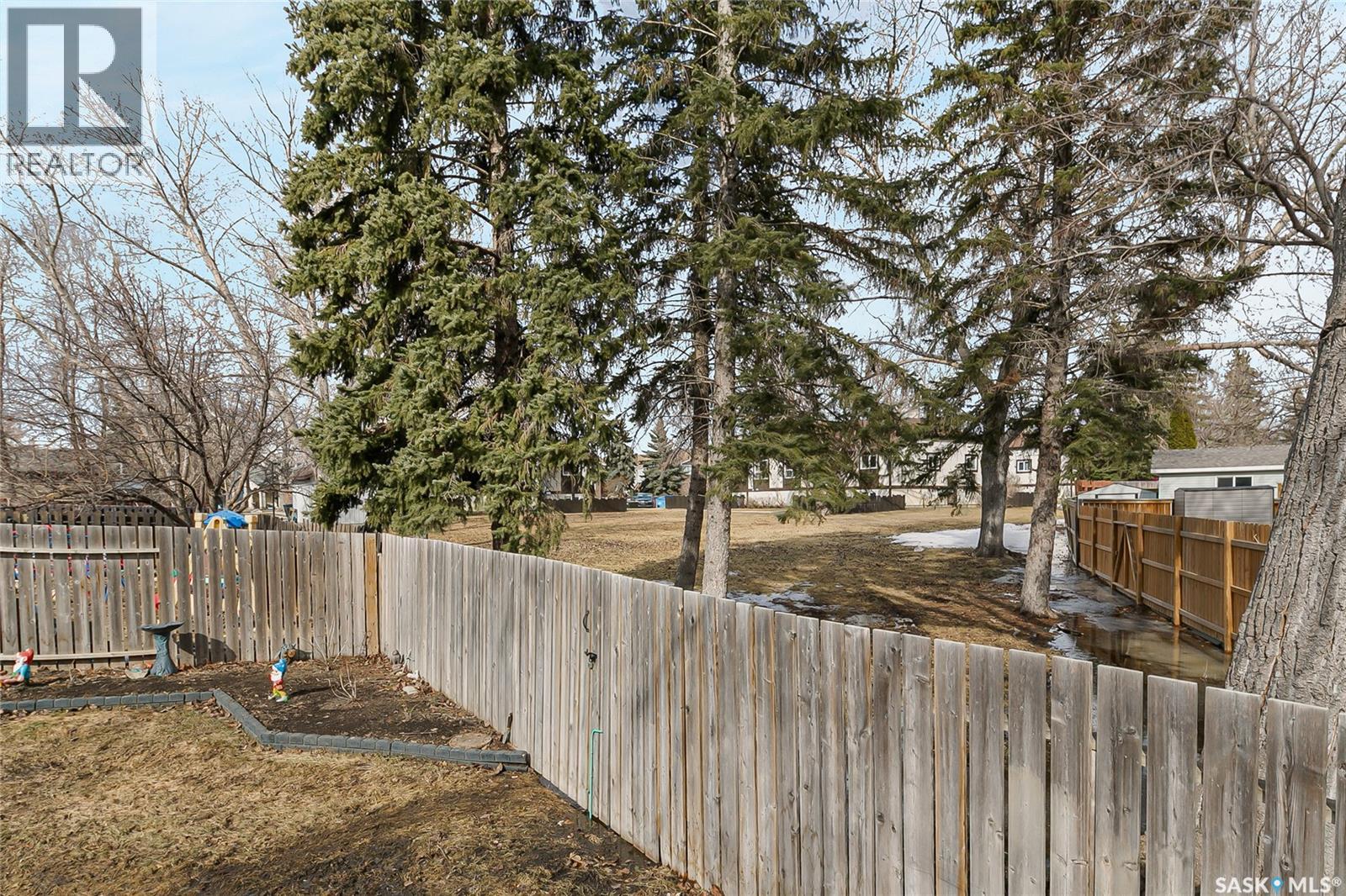 7354 Blakeney Drive, Regina, Saskatchewan  S4X 2M5 - Photo 41 - SK032342