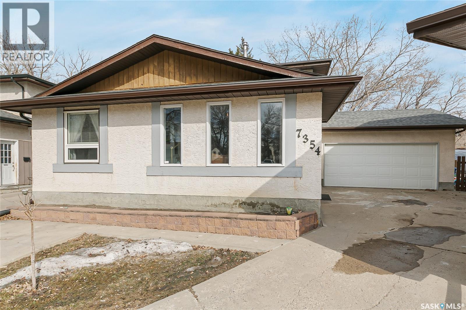 7354 Blakeney DRIVE, Regina, Saskatchewan