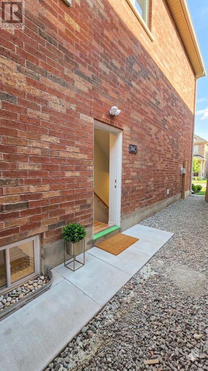 36 Crombie Street, Clarington, Ontario  L1C 4A1 - Photo 15 - E12893462