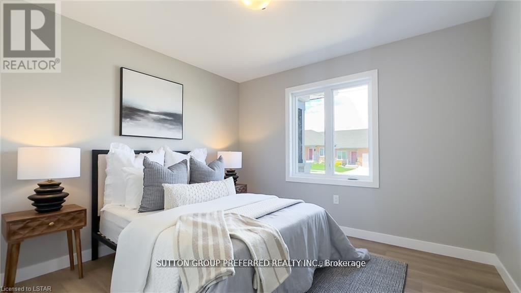 230 Beech Street, Central Huron, Ontario  N0M 1L0 - Photo 22 - X12973110