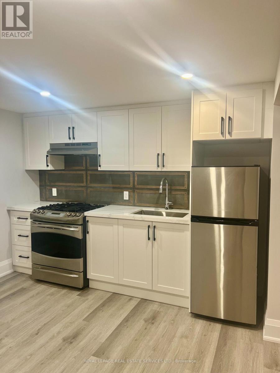 Bsmnt - 569 Valley Drive, Oakville, Ontario  L6L 4L9 - Photo 2 - W12973942