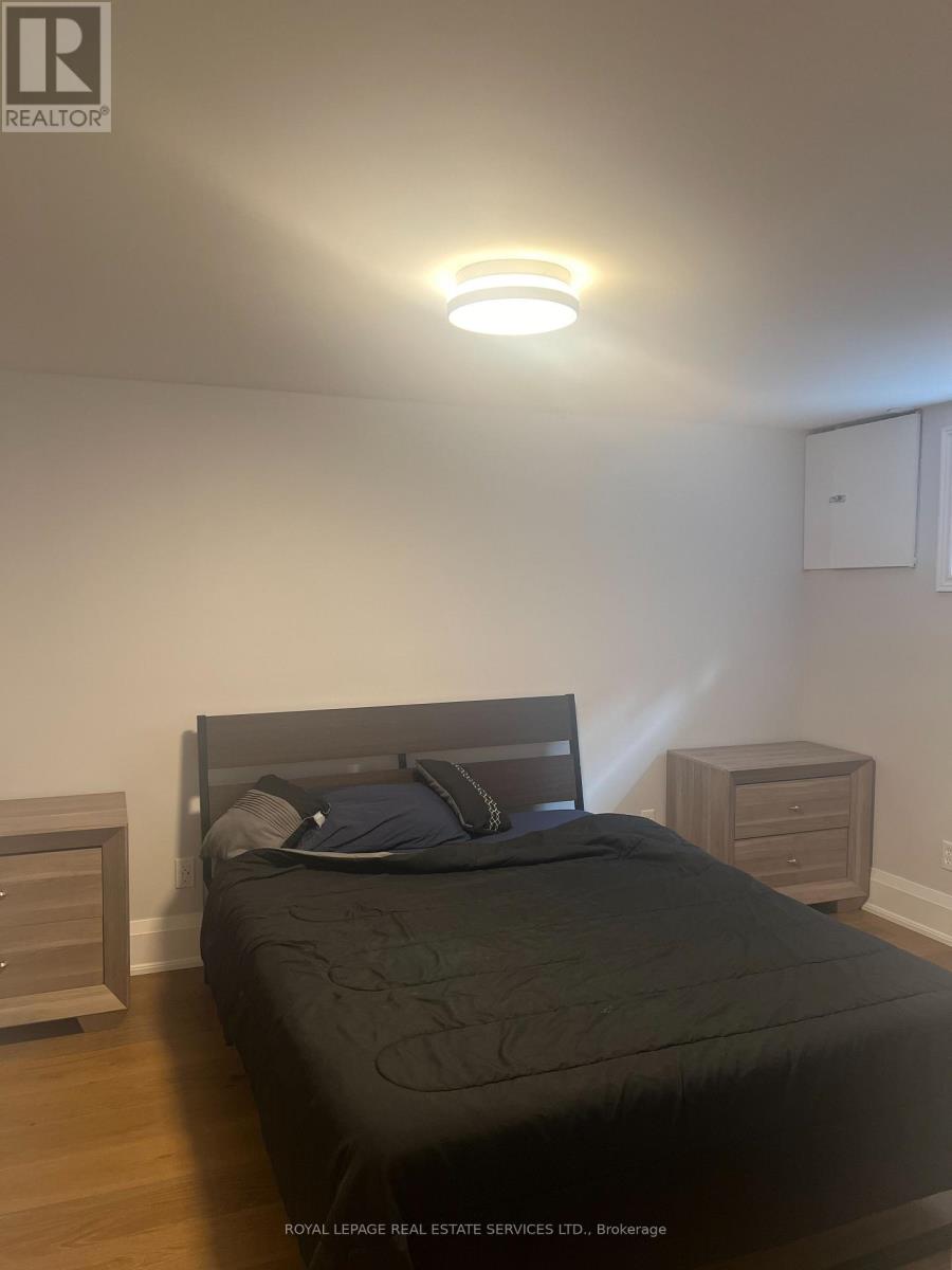 Bsmnt - 569 Valley Drive, Oakville, Ontario  L6L 4L9 - Photo 5 - W12973942