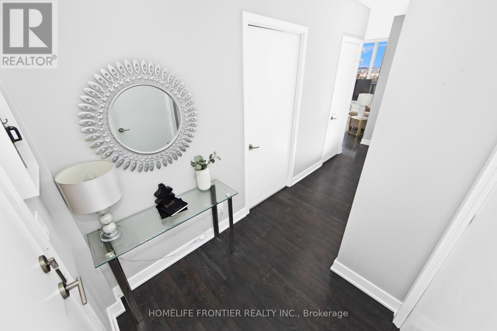 603 - 180 Veterans Drive, Brampton, Ontario  L7A 5G7 - Photo 4 - W12973954