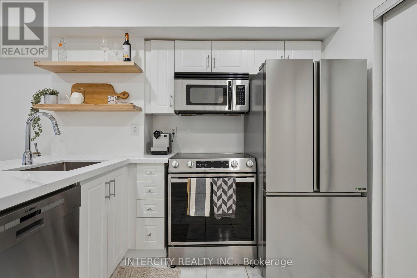 741 - 10 Laidlaw Street, Toronto, Ontario  M6K 1X2 - Photo 21 - W12973958