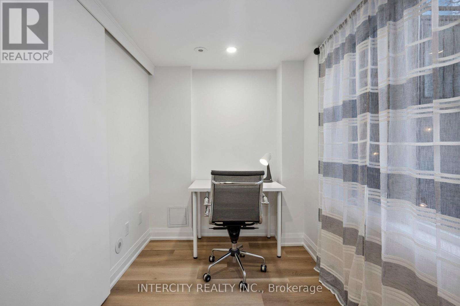 741 - 10 Laidlaw Street, Toronto, Ontario  M6K 1X2 - Photo 24 - W12973958