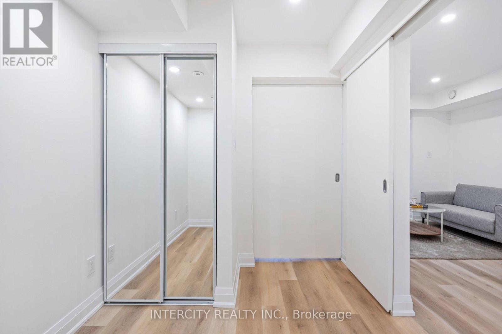 741 - 10 Laidlaw Street, Toronto, Ontario  M6K 1X2 - Photo 28 - W12973958