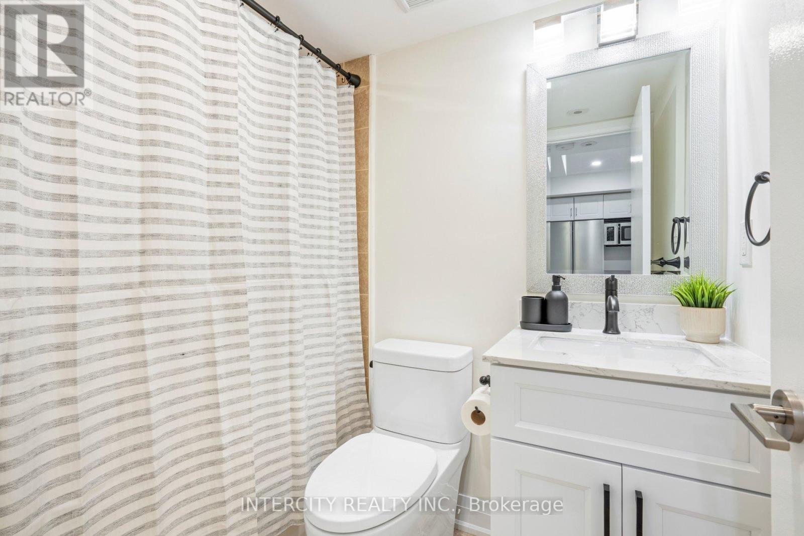 741 - 10 Laidlaw Street, Toronto, Ontario  M6K 1X2 - Photo 32 - W12973958