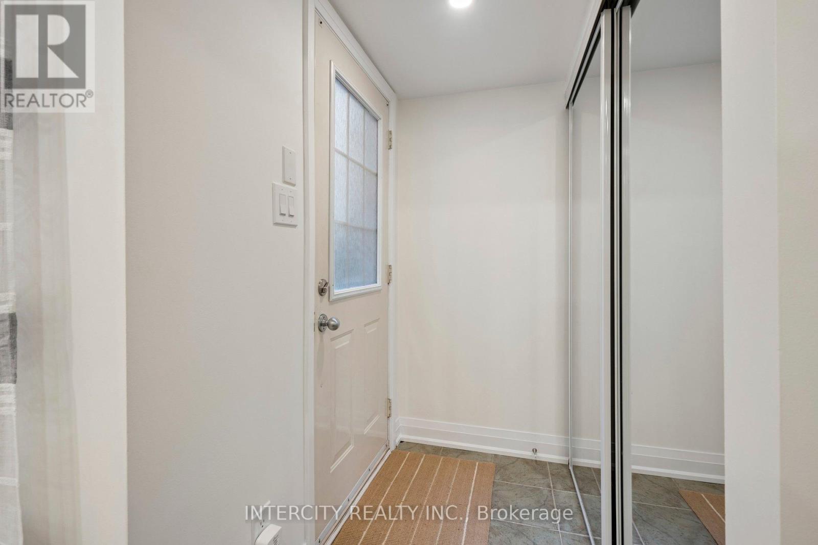 741 - 10 Laidlaw Street, Toronto, Ontario  M6K 1X2 - Photo 6 - W12973958