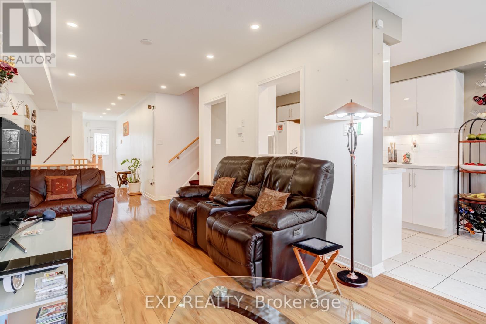 88 - 770 Othello Court, Mississauga, Ontario  L5W 1Y3 - Photo 7 - W12973970