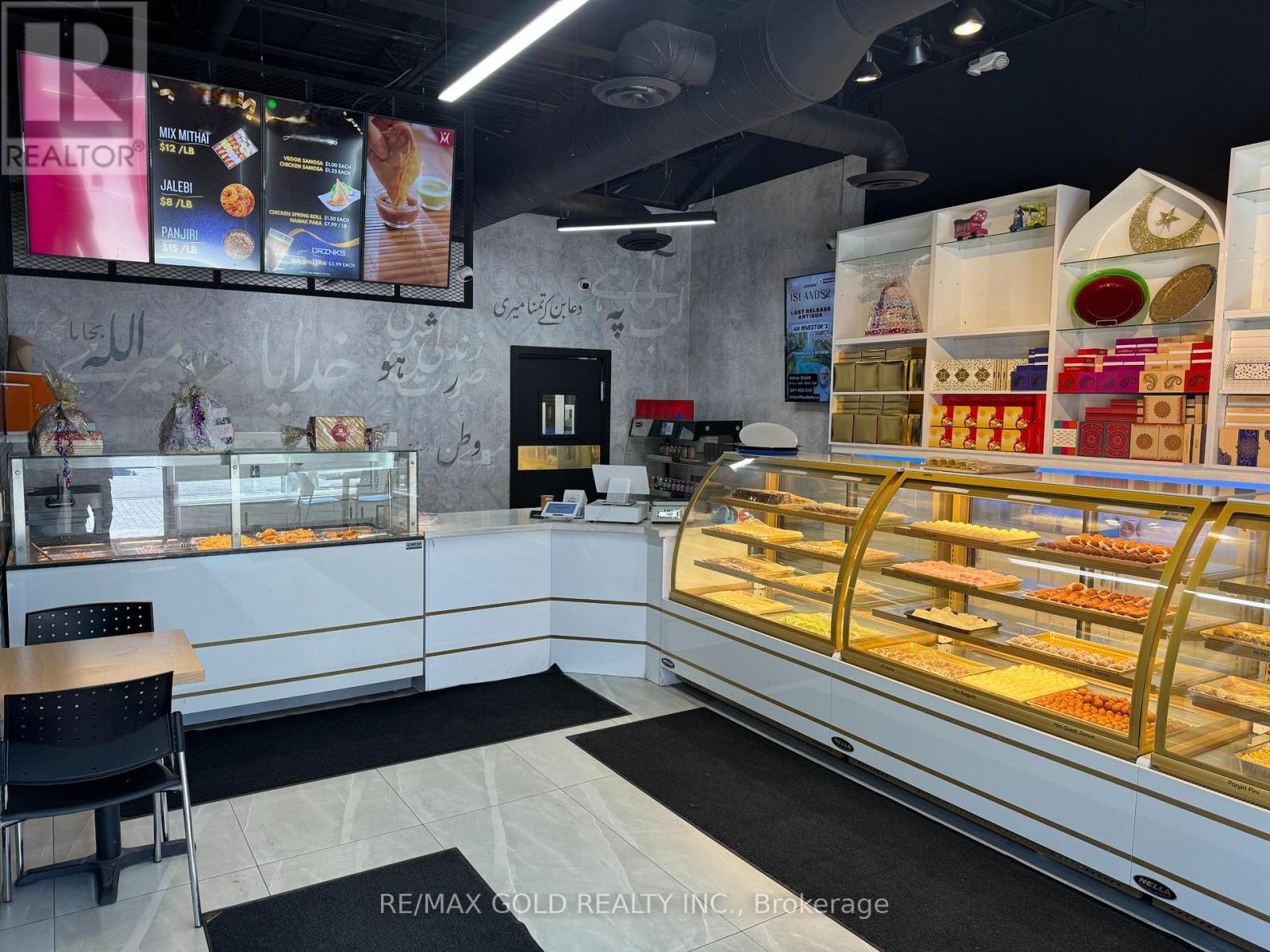 40b - 3910 Eglinton Avenue W, Mississauga, Ontario  L5M 2R9 - Photo 3 - W12974006