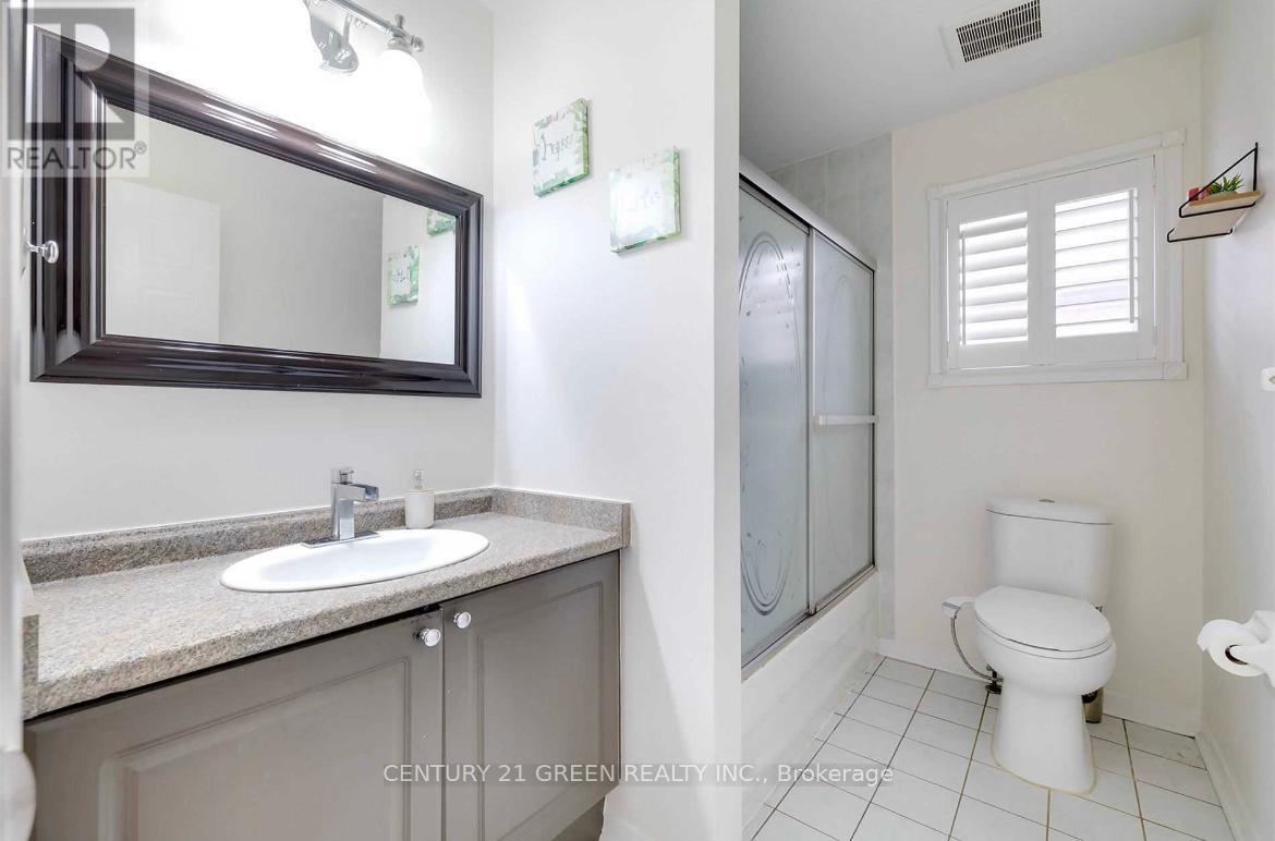 5623 Whitehorn Avenue, Mississauga, Ontario  L5V 2H1 - Photo 14 - W12974022