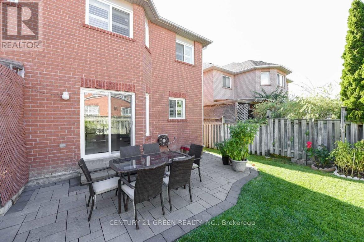 5623 Whitehorn Avenue, Mississauga, Ontario  L5V 2H1 - Photo 15 - W12974022