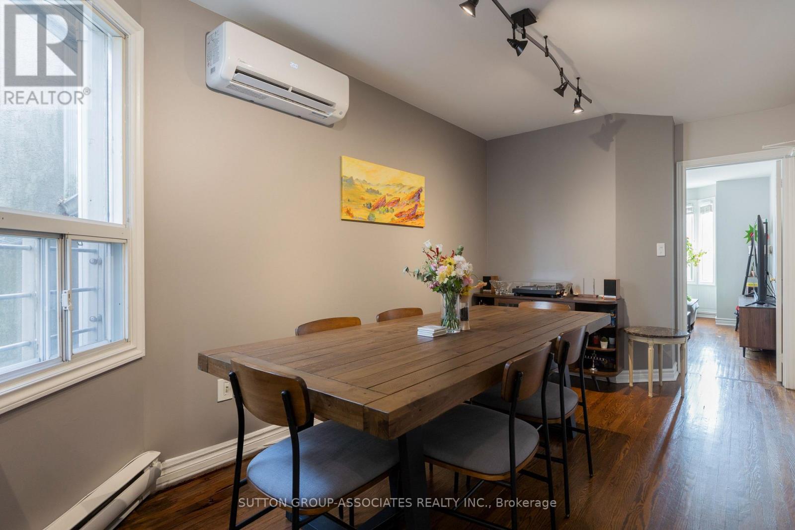 1 - 26 Alcina Avenue, Toronto, Ontario  M6G 2E8 - Photo 4 - C12970210