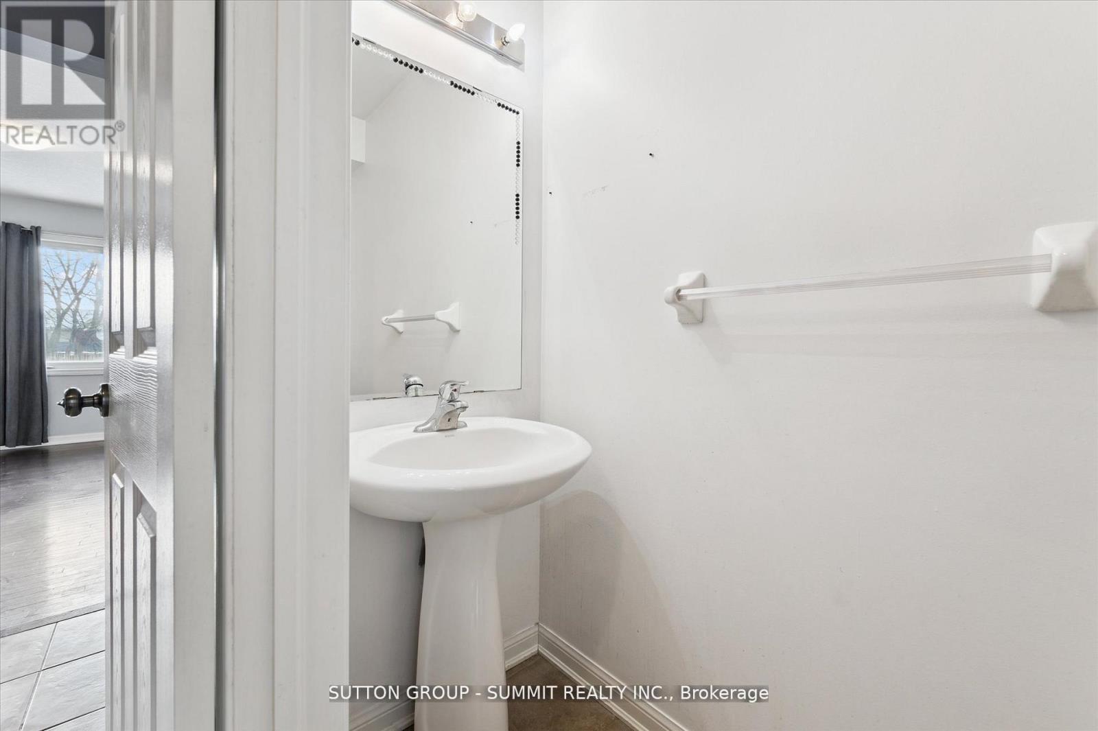 4 - 71 Garth Massey Drive, Cambridge, Ontario  N1T 2G8 - Photo 10 - X12973966