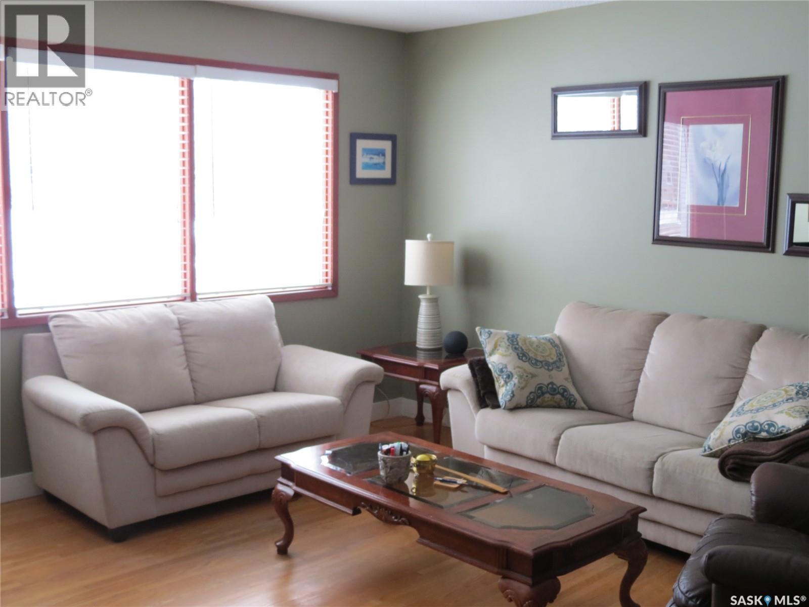 30 Cleland Street, Regina, Saskatchewan  S4R 4G2 - Photo 10 - SK032030