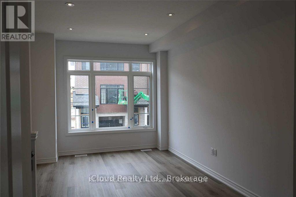 461 Blackburn Drive, Brantford, Ontario  L5M 6X1 - Photo 3 - X12972214