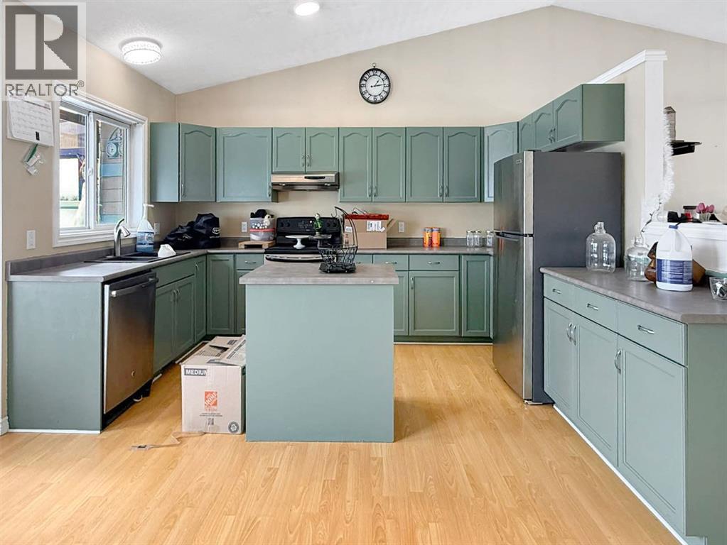 10913 Grande Avenue, Grande Cache, Alberta  t0e 0y0 - Photo 8 - A2290622